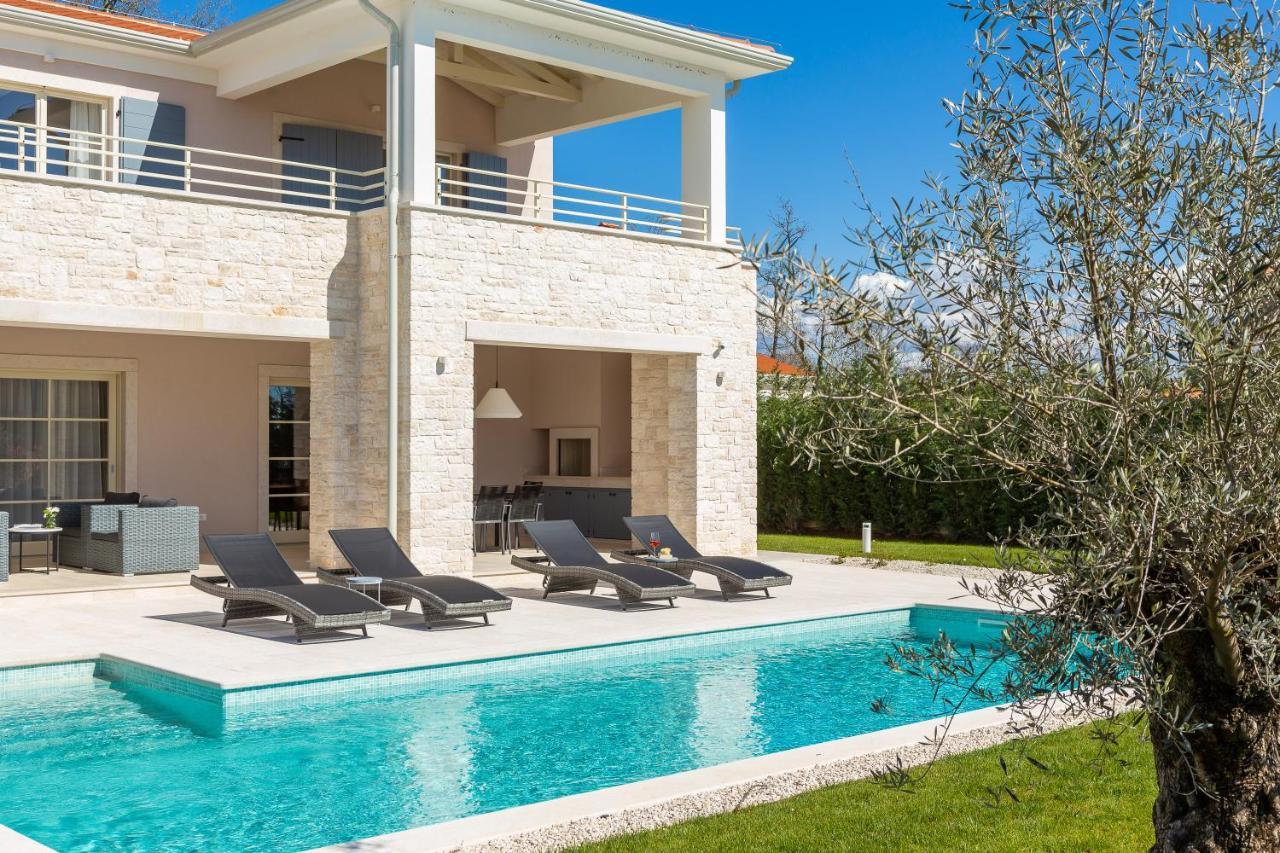 Villa Florence By Ilc-Istria Luxury Collection ブルトニグラ エクステリア 写真